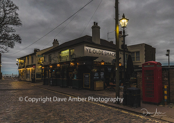 Ye Olde Smack Inn