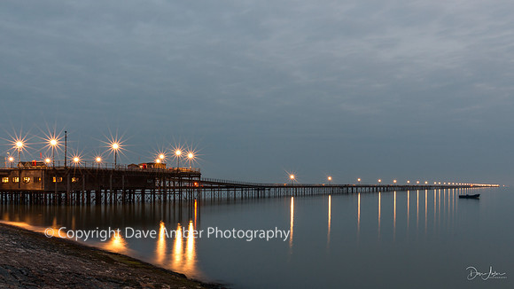Southend Pier at dusk (neutral colours 16x9)
