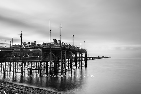 Southend Pier sunrise (BW)